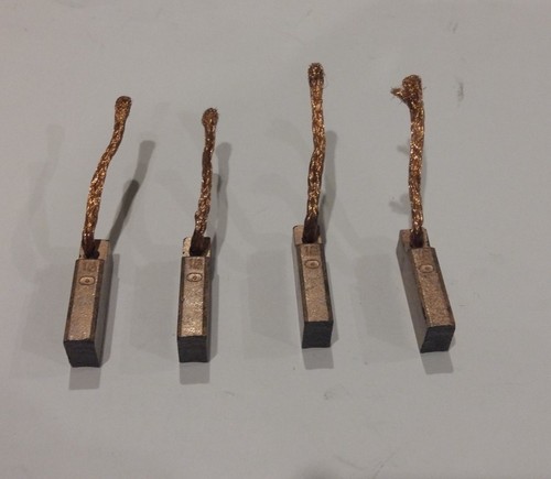 Brosse pompe direction - de,